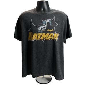 Batman T-Shirt Action Pose XL Heather Gray - Old Navy Collectabilitees Tee